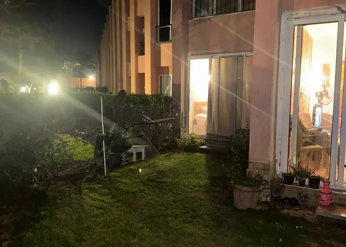 Aparthotel باليمرا